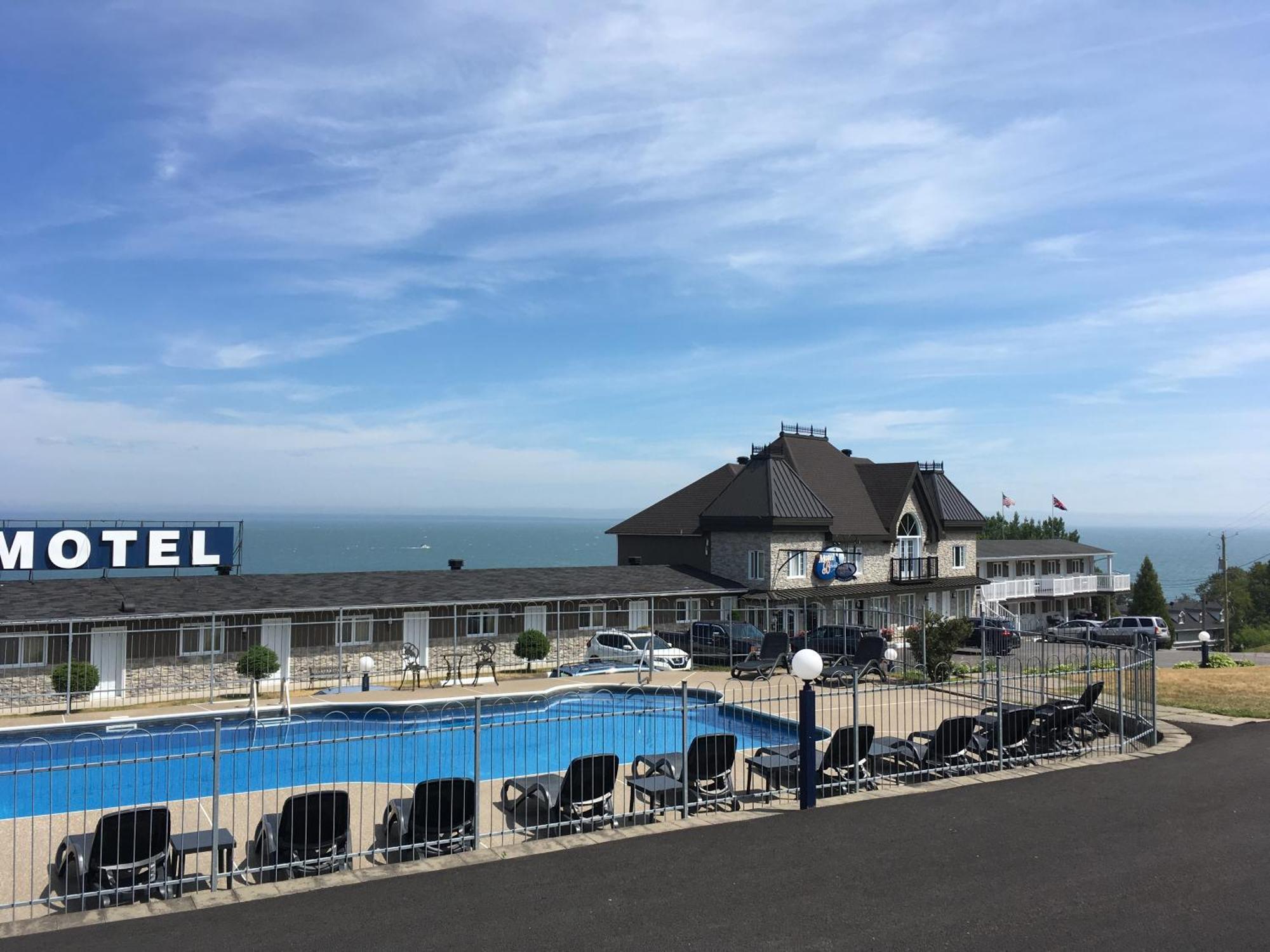 Motel Vue Belvedere Saint-Simeon  Exterior photo
